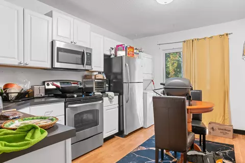 22 Lisa Ct #2, Waterbury, CT 06704