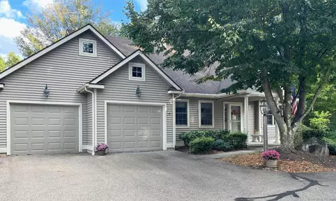 4 Gatelatch Ln #4, East Lyme, CT 06357