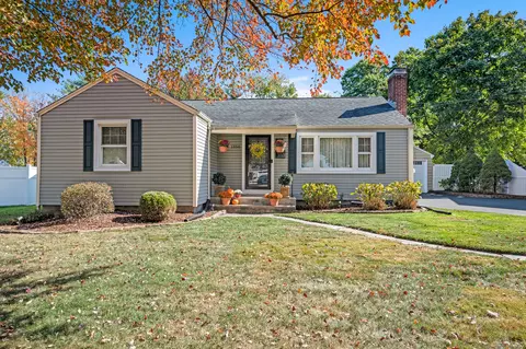 1350 Crest Dr, Windsor, CT 06095