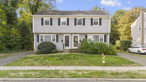 329 New England Ave #329, Fairfield, CT 06824