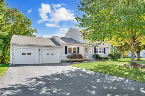 2 Landmark Rd, Wallingford, CT 06492