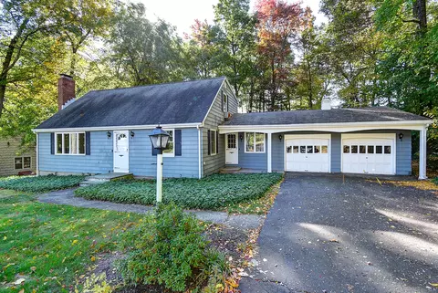 103 El Toro Dr, Bristol, CT 06010