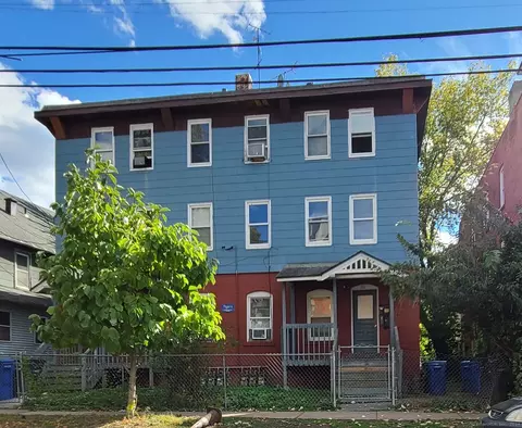 33-35 Elliott St, Hartford, CT 06114