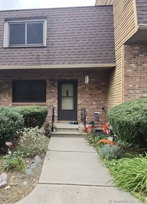 895 Matthews St #11, Bristol, CT 06010