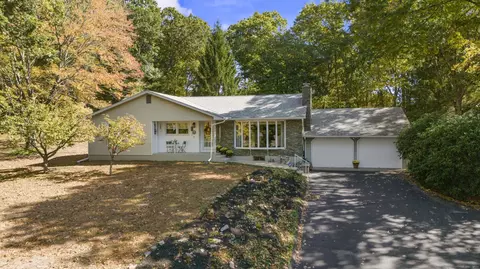 189 Plain Hill Rd, Norwich, CT 06360