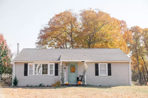 218 Phoenix St, Vernon, CT 06066