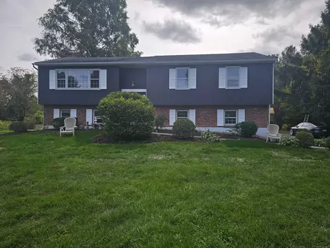 6 Richconn Dr, New Milford, CT 06776