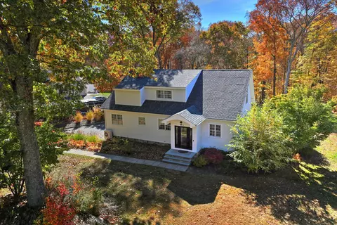 37 Sleepy Hollow Dr, Monroe, CT 06468