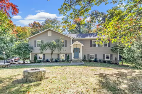 405 Eden Rd, Stamford, CT 06907