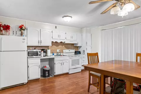 222 Judith Ln #5, Waterbury, CT 06704