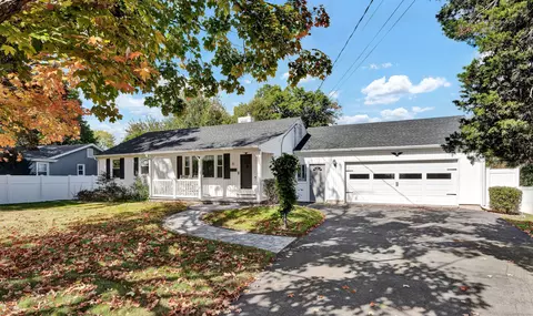 15 2 Stone Dr, Wethersfield, CT 06109