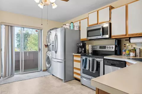 81 Chipman St #5, Waterbury, CT 06708