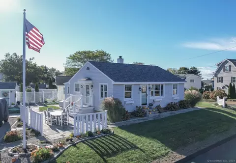 12 Hartlands Dr, Old Saybrook, CT 06475