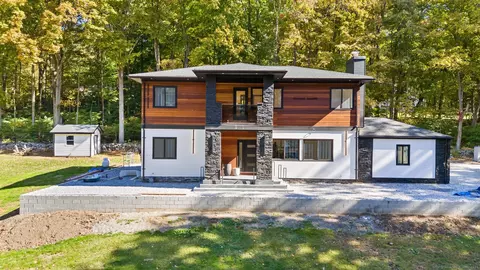 2 Lennon Ln, Wilton, CT 06897
