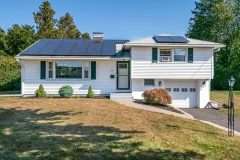 221 Conrad St, Naugatuck, CT 06770