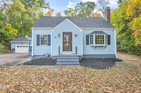 91 Highview St, East Hartford, CT 06108