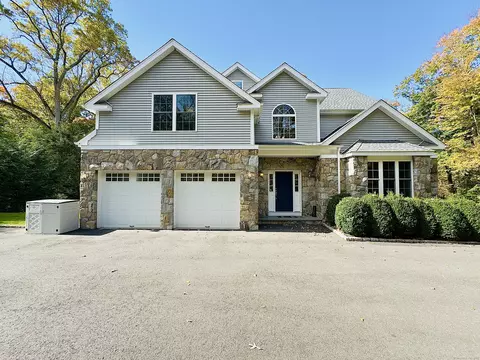 105 Perry Ave, Norwalk, CT 06850