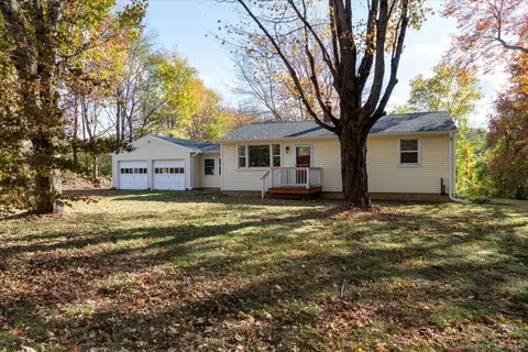 40 Hnath Rd, Ashford, CT 06278