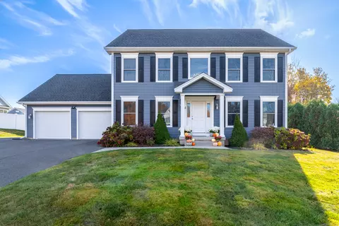 4 Amolia Farms Rd, Windsor, CT 06095