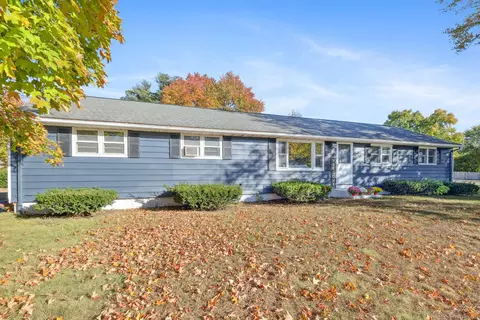 41 Raffia Rd, Enfield, CT 06082