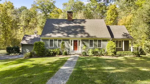 1092 Bullet Hill Rd, Southbury, CT 06488