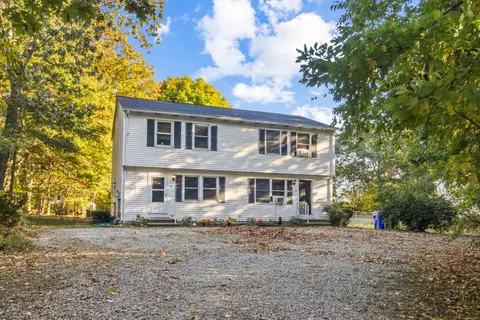 124 Kings Hwy, Groton, CT 06340