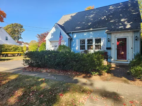 41 Dudley Ave, Old Saybrook, CT 06475