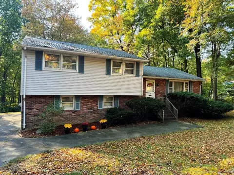 2 Short Ave, Wolcott, CT 06716
