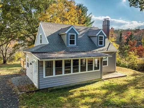 228 Card St, Lebanon, CT 06249