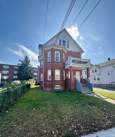17-19 Mapleton St, Hartford, CT 06114