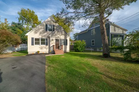 66 Cowan St, Suffield, CT 06078