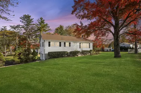 85 Driftway Rd, Danbury, CT 06811