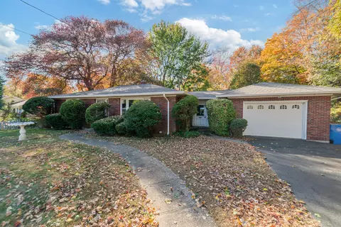 275 Chestnut Hill Ave, Waterbury, CT 06704