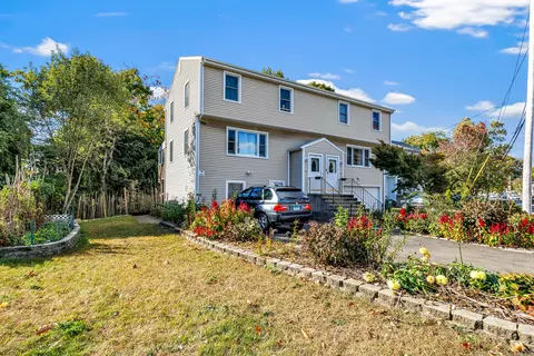 195 Pond St, Bridgeport, CT 06606