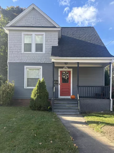 49 Prospect St, Windsor, CT 06095
