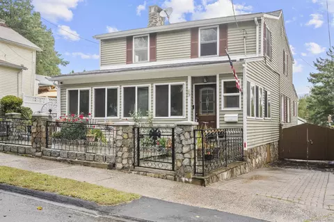 69 Prospect Ave, West Haven, CT 06516