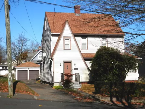 26 Chipman St, Waterbury, CT 06708