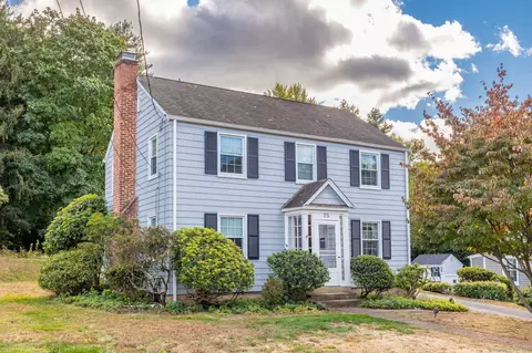 25 Cheney Ln, Newington, CT 06111