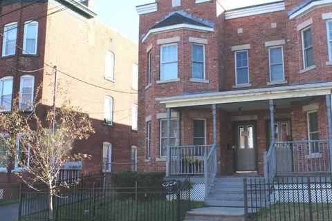 27 Putnam Hts, Hartford, CT 06106