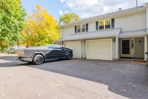 3239 E Main St #B, Waterbury, CT 06705