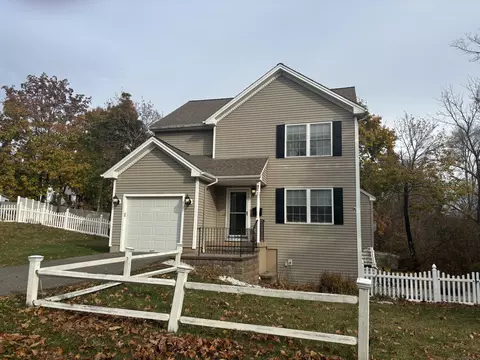 2 Lakeside Ave, Middletown, CT 06457