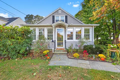 2839 Broadbridge Ave, Stratford, CT 06614