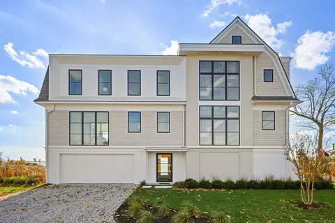 14 Cockenoe Dr, Westport, CT 06880