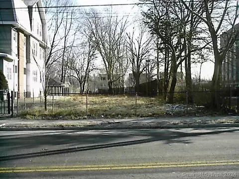 114 Vine St, Hartford, CT 06112