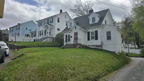 158 Circuit Ave, Waterbury, CT 06708
