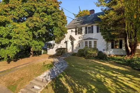 11 Spring Glen Ter, Hamden, CT 06517