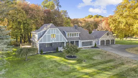 61 Harrison Dr, Wolcott, CT 06716