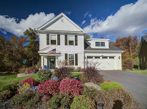 12 Woodland Path #12, Beacon Falls, CT 06403