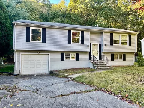 91 Starr St, Norwich, CT 06360