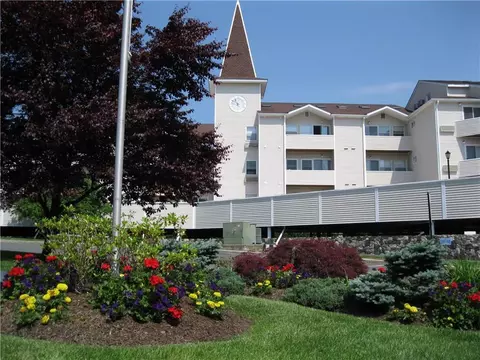 163 South St #66, Danbury, CT 06810